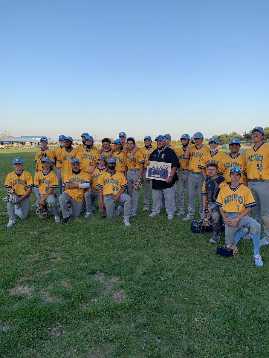 HHSPats_BB's tweet photo. Patriots win! 13-3 over DV. 7-0 (2-0 BVAL). Special congrats to Coach Kevin Brannan on his 200th win as the HC at HHS! Well done coach! https://t.co/4L1dljghpS