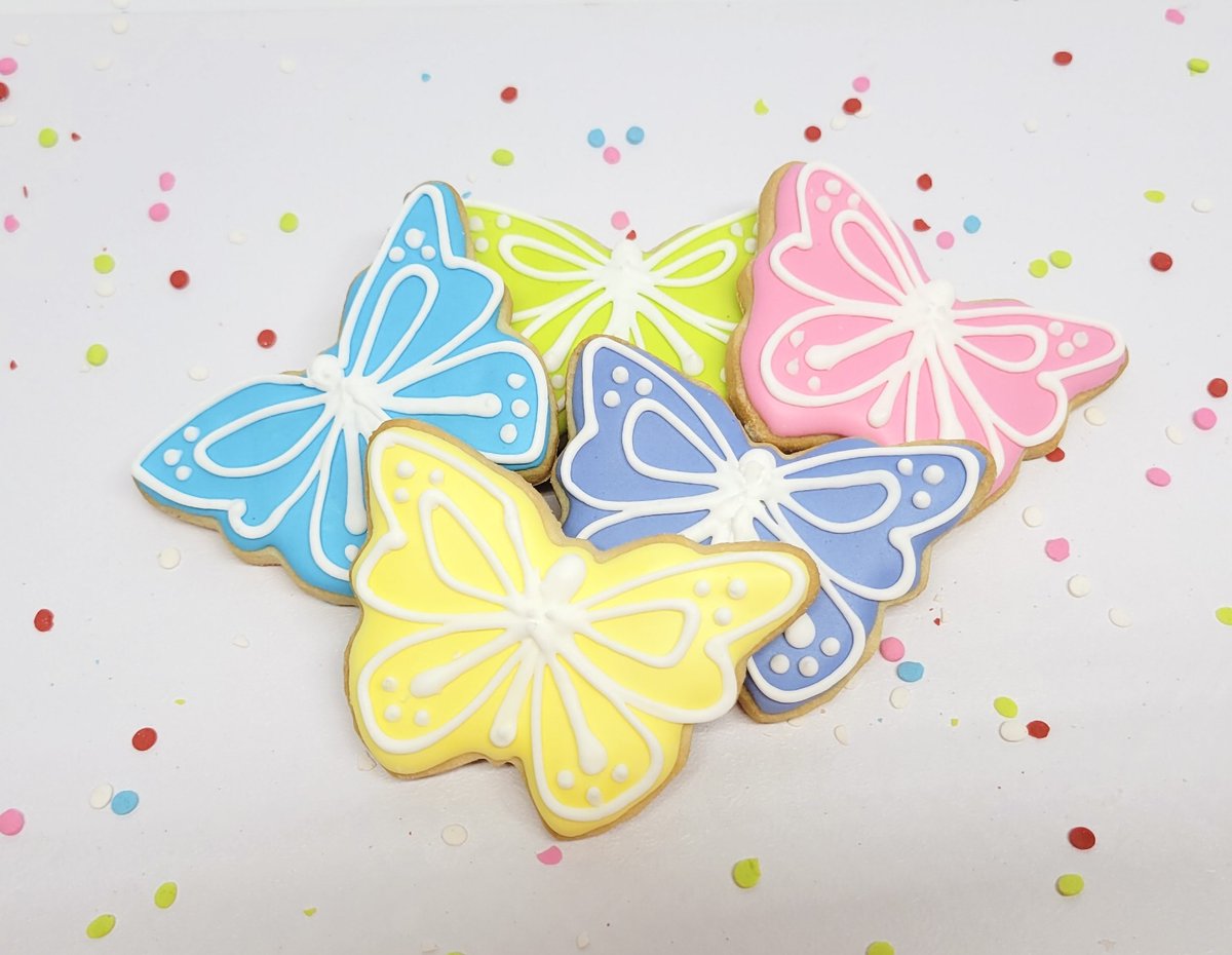CakeWorksHawaii's tweet photo. 💜🧡💛💚💙 Easter &amp; Spring time cookies, cupcakes and custom cakes are now available in all the pastel goodness that come with this season! Shop online or stop by our shop to order these cuties just in time for the weekend. 🐣🥚🐇
#cakeworks_hi #Easter #cupcakes #cookies https://t.co/Hu9rklbWFT