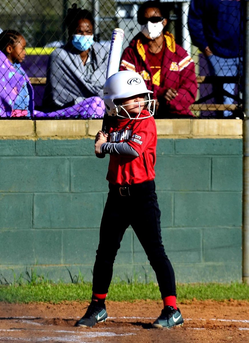 blairbertram's tweet photo. Then my big girl killing the softball game. 💕 https://t.co/54RRcBGVML