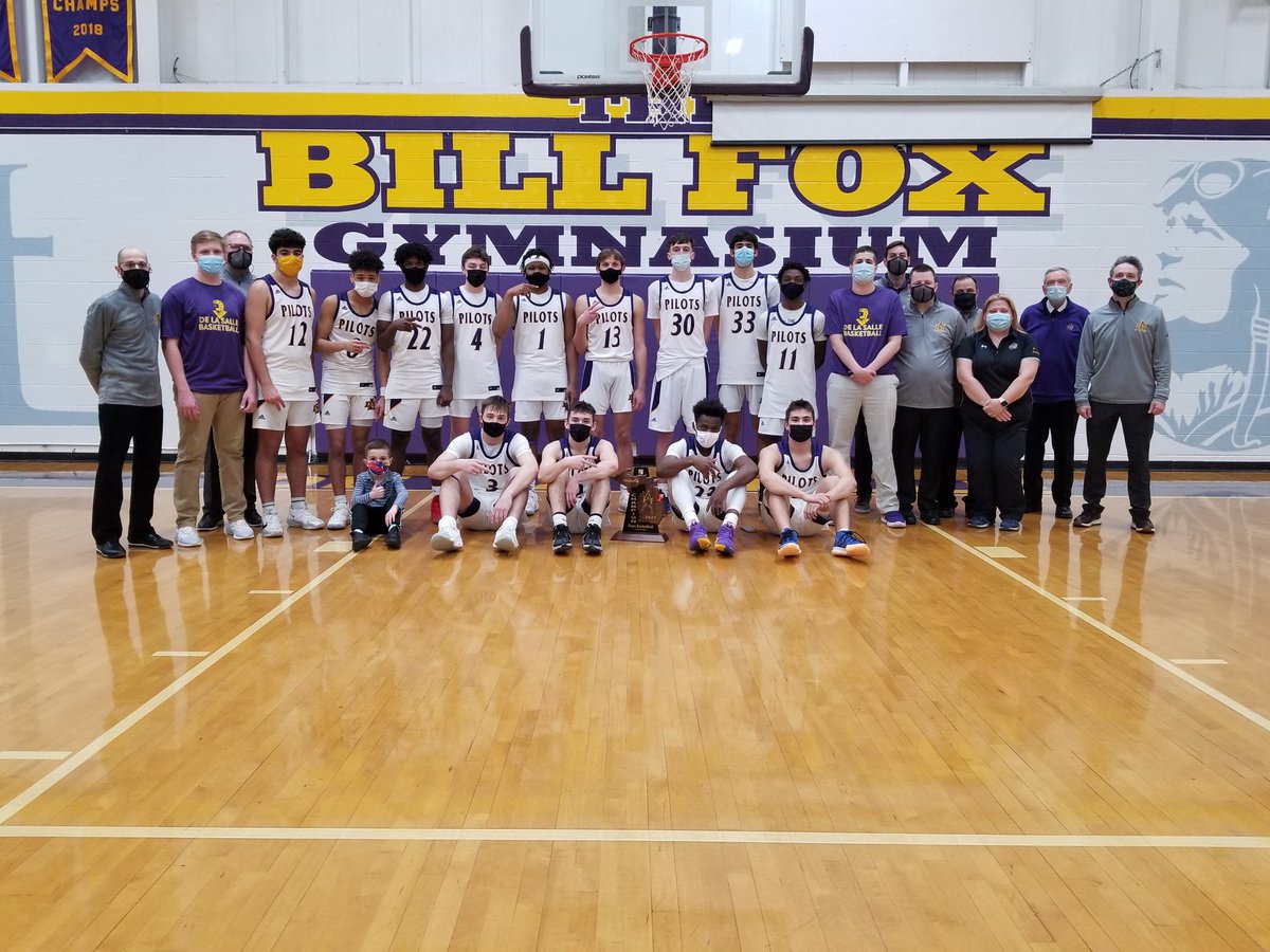 DLSPilots's tweet photo. .@DeLaSalle_BB is the Division 1 Regional 7 champion! 

Up next for the Pilots is a quarterfinal round contest with Macomb Dakota Tuesday at Detroit Renaissance.

#GoPilots #PilotPride https://t.co/J4Nilhfu25