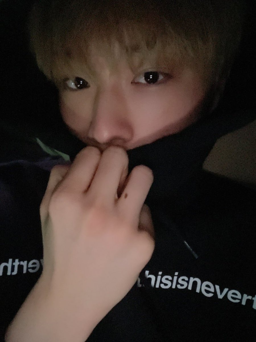 CIX_RPBR's tweet photo. Boa noite, FIXs~ Quanto tempo que não apareço aqui no twitter pra falar com vocês, não é? Como estão? CIX terá um show daqui uns dias e estamos treinando bastante para reencontrar vocês após o debut. Não vão dormir tarde, sim? Se cuidem

— #HYUNSUK 🐰 https://t.co/wNgdSgvVn0