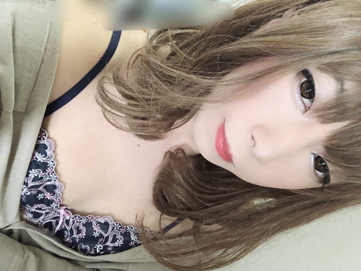 ran_artemis's tweet photo. こんにちは
出勤してます！

#ニューハーフヘルス #男の娘  #女装男子 #風俗 #風俗嬢  #デリヘル #ヘルス https://t.co/8UYyuZY5FA