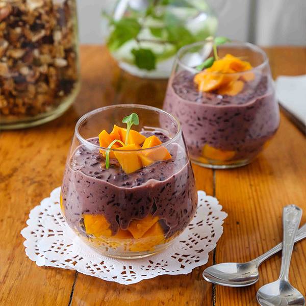 We love breakfast or a snack that doubles up as dessert! 

The Pantry Vegan Pudding made with nutritionally rich black rice and coconut milk.