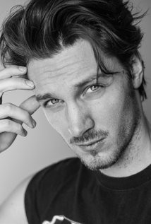 MrSamuelAllen's tweet photo. Happy 31st Birthday to #SamWilkinson, he played an X-wing pilot also in #RogueOneAStarWarsStory. May he have a good one. https://t.co/1WFwkrdzuq