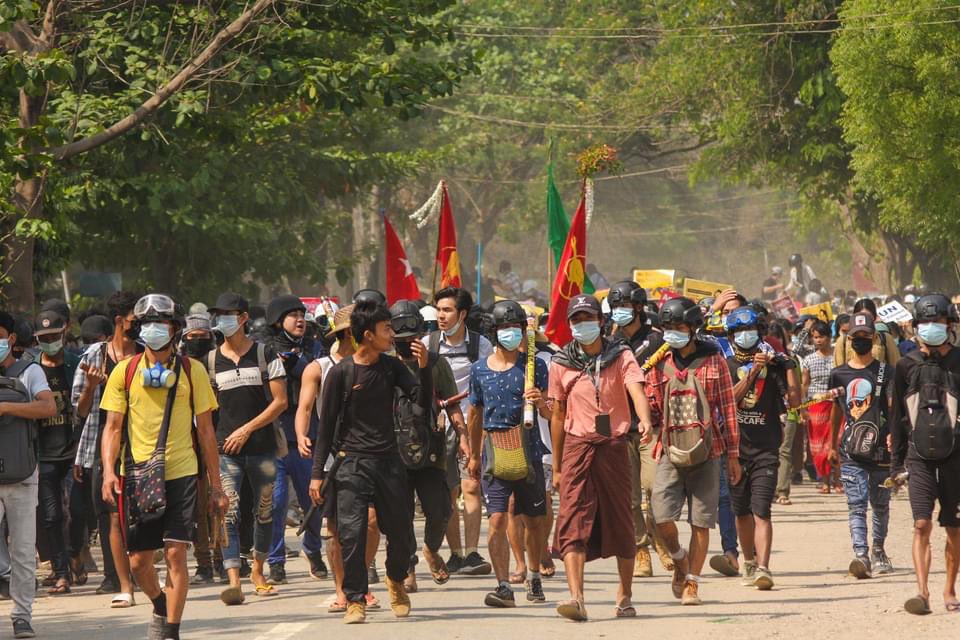 MayMon51753627's tweet photo. Today's Spring Revolution from Monywa. ✊✊✊
They still successfully continue their Revolution even though have so many crack-down.

#WhatsHappeningInMyanmar
#Apr2Coup
#InternetShutdown https://t.co/NdRktm1bkg