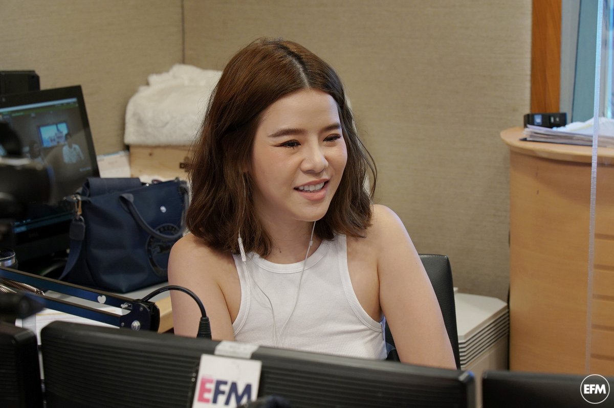 EFM_STATION's tweet photo. มิว ศุภศิษฏ์ บุกมาเยือน EFM FANDOM พร้อมแนะนำซิงเกิ้ลใหม่ #THANOS เพลงช้าเนื้อหาเศร้าเพลงแรกของตัวเอง แถมยังได้ ว่าน ธนกฤต มาช่วยเขียนเนื้อร้องให้ โดยหยิบเอาเรื่องราวจากตัวละคร THANOS ที่ทุ่มเททำอะไรบางอย่าง แต่สุดท้ายกลับถูกสิ่งนั้นทำลายให้หายไป
#EFMFandomxศุภศิษฏ์ https://t.co/95O2vKxMEI