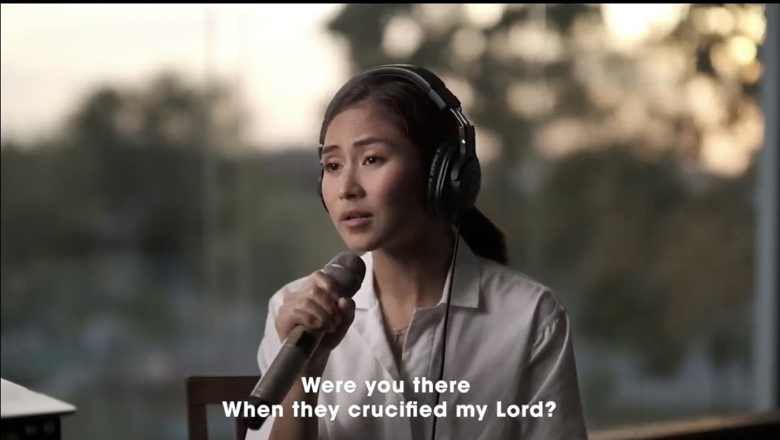 sarahgpopster's tweet photo. Sarah and her faith with God.🥺🥺💕💕 https://t.co/vDwz50Fm1k
