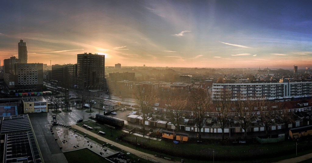 STAD EN LAND | In de negende aflevering van de BOUWSTOF podcast  gaat <a href="/tracymetznrc/">Tracy Metz</a> in gesprek met <a href="/meeuwismarc/">Marc Meeuwis</a> 

Als directeur Stichting Marketing Tilburg hebben Marc en zijn team de missie om de Tilburger trots te maken. Hoe precies? Check dat hier: a-zine.nl/2021/03/30/til…