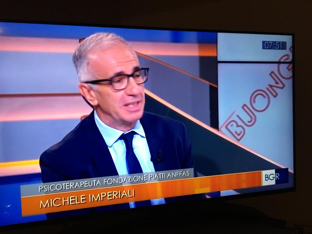 #2aprile Michele Imperiali a Buongiorno Regione Lombardia su <a href="/RaiTre/">Rai3</a> parla di #autismo in tempo di #COVID19 #AutismAwarenessDay #giornatamondialeautismo <a href="/AnffasV/">AnffasVarese</a> @AnffasOnlus