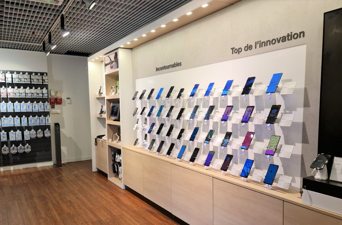 Orange Store tweet media