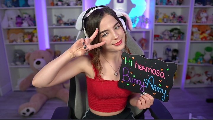 MartinSr23_Sy's tweet photo. Muchas gracias querida @staryuukiii por otro bello zingcito a la #BunnyArmy 😊 el cuarto para la mejor comunidad, que formaste y que formamos nosotros 😱, me encantó todos los detalles que hiciste y además te quedo hermoso, te quiero mucho Ely 😍😍💕💕
#staryuukizings https://t.co/m9EjWe7jXb