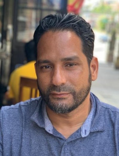 YormanVsquez2's tweet photo. YORMAN NEWS

¡OJALÁ SE ENCUENTRE CON VIDA..OREMOS POR EL!

Se encuentra desaparecido, desde ayer miércoles, el señor JESÚS MORROBEL, cariñosamente BRAULIO, esposo de la Directora del Hospital de Guayubín, el cual salió para El Pocito, a pagar un dinero y jamás volvió. @PoliciaRD https://t.co/YUMLuSXMAs