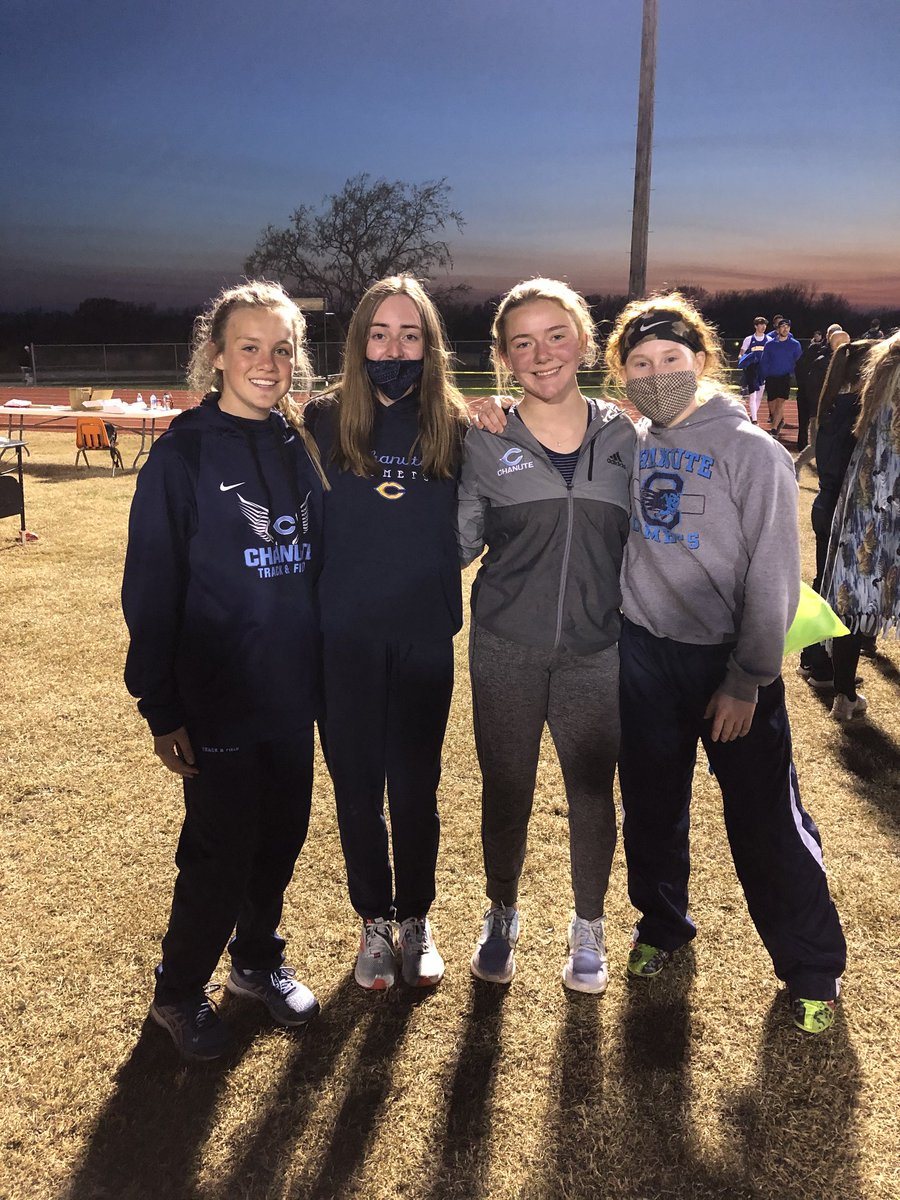 First meet and first team victory for the girls team! Great job Comets!!!!