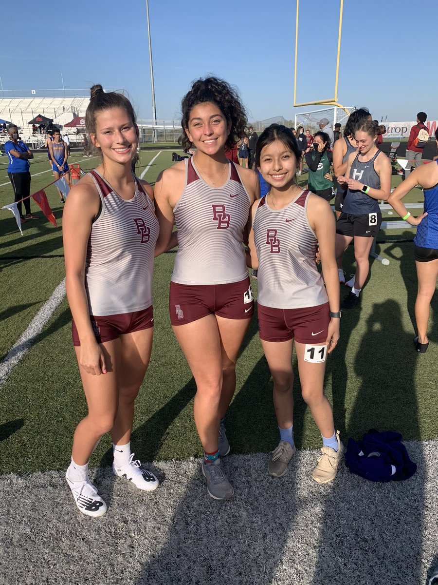 BastropXC's tweet image. Congratulations to Anayeli Galvan, Louise Hager, Caty Medici, Sophia Altamirano, Kristen Arias, and Carlos Torres on their PRs and great finishes at the 2021 18-5A district track meet this week!  Great job Bears!! #distancerunners #xc #track #multisportathletes