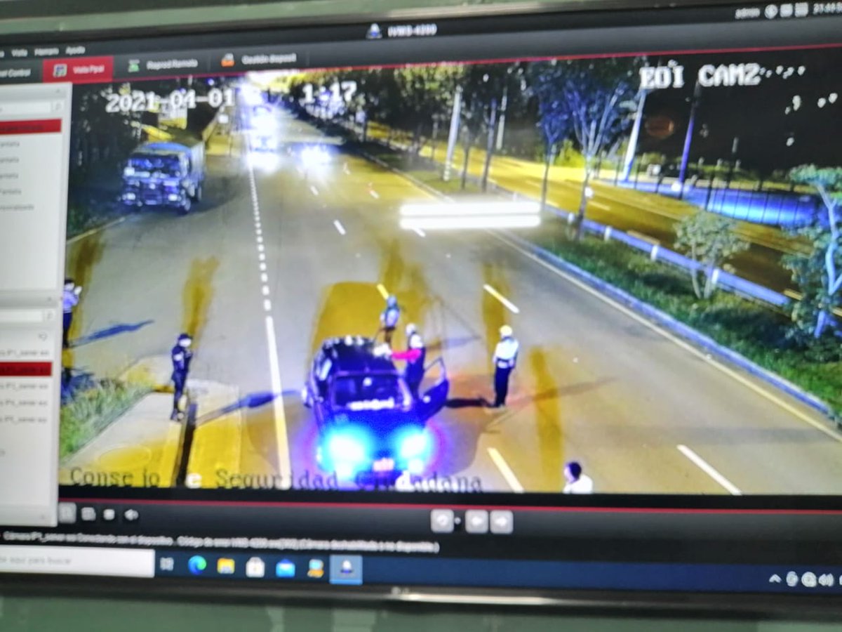 CSC_CUENCA's tweet photo. Por medio de las cámaras de vídeo incorporadas en la Camioneta de Primera Intervención del #EOICuenca, se realiza el seguimiento de cada acción ejecutada. 

¡Si prevenimos, ganamos! https://t.co/zos8swLYI6