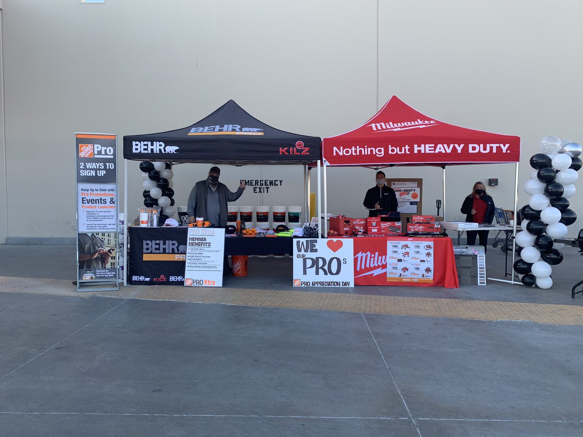 cooperslover22's tweet photo. Store #6971 had a sensational Pro Appreciation Day! Thank you to everyone who showed up and helped and most of all a thank you to my Pro’s 🌵. @Crippen1026 @6971Home @JWaddillTHD https://t.co/l6Q6bHSIOe