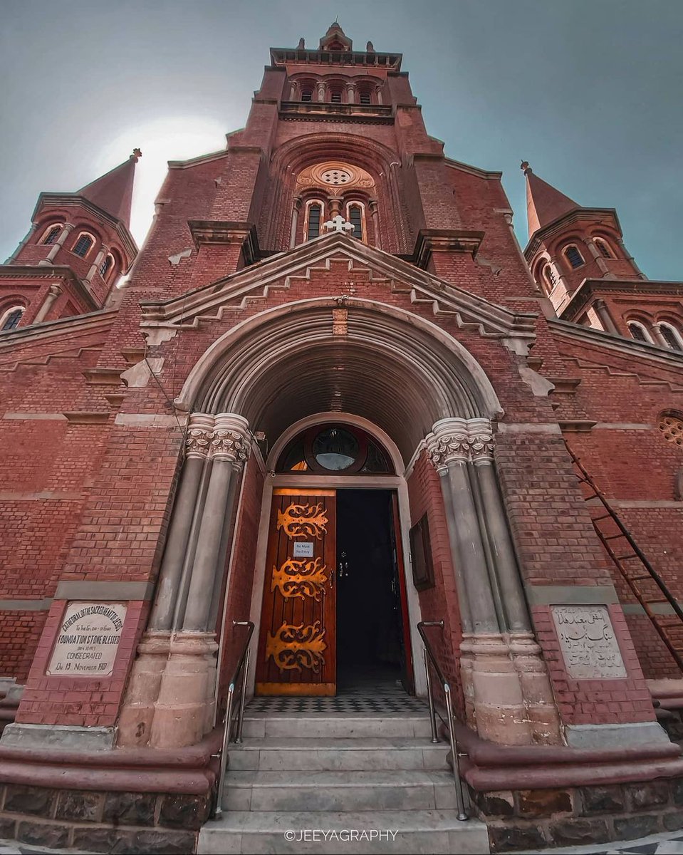 LandofPakistan's tweet photo. Sacred Heart of Jesus Cathedral Lawernce Road, Lahore https://t.co/1h8s8nID30