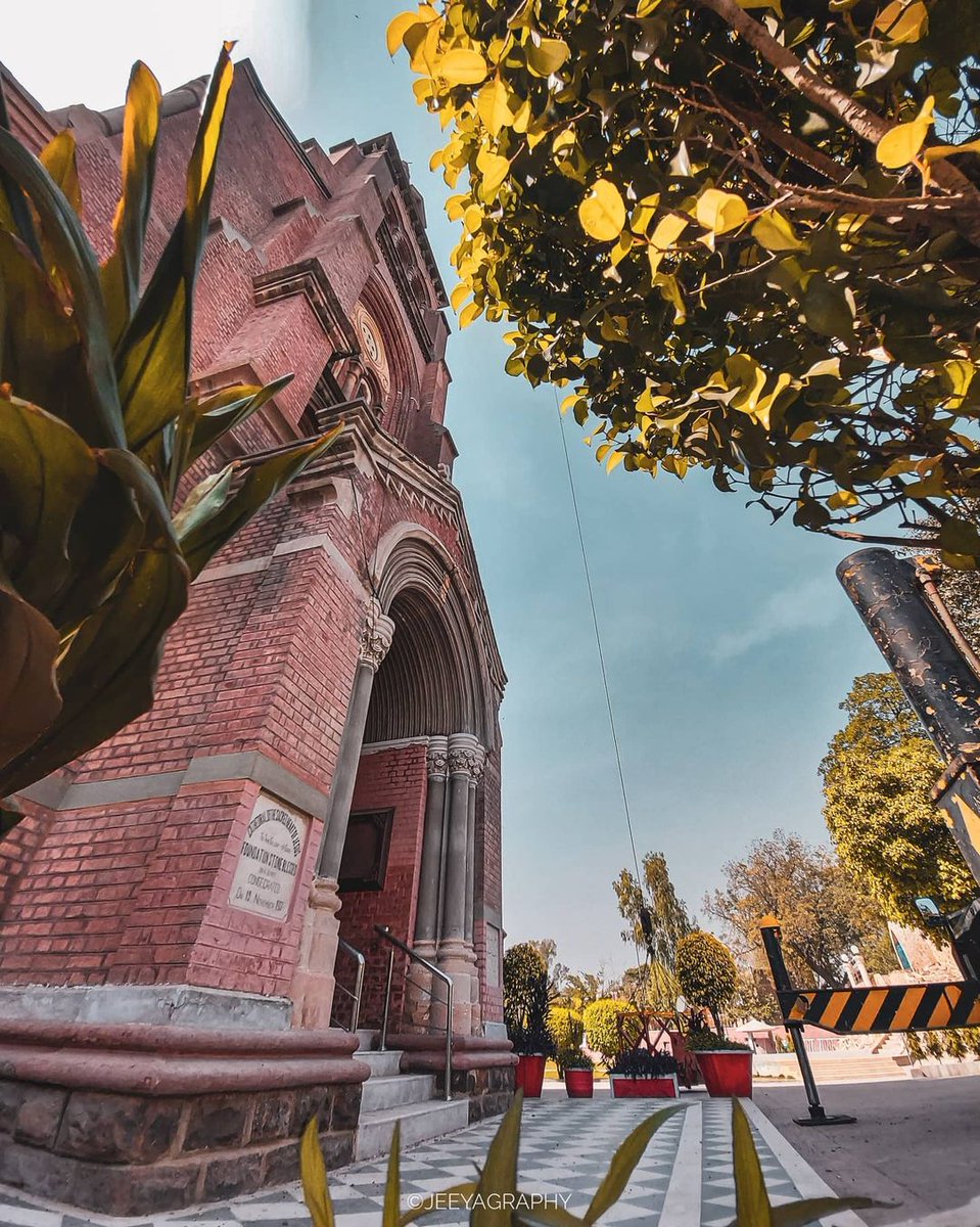 LandofPakistan's tweet photo. Sacred Heart of Jesus Cathedral Lawernce Road, Lahore https://t.co/1h8s8nID30
