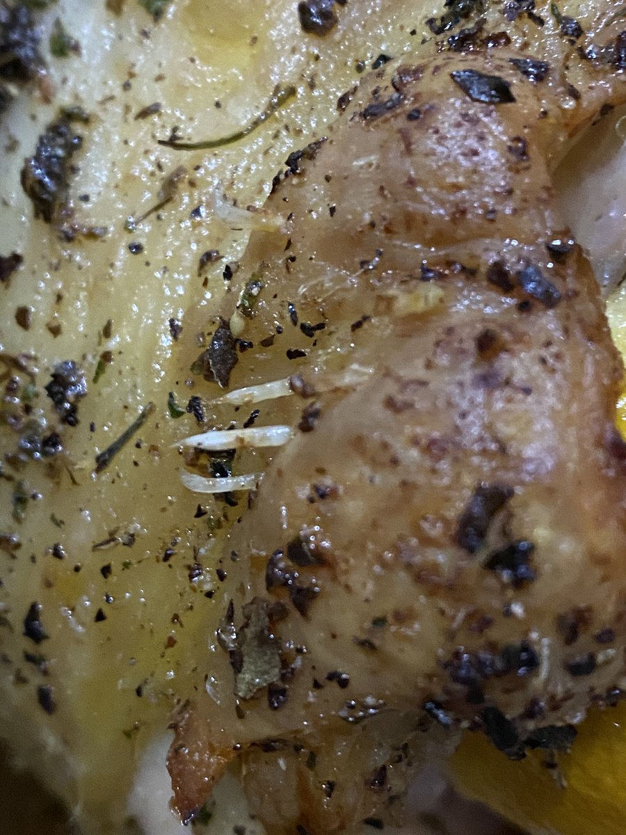 kellylovely2's tweet photo. @SamsClub @MembersMark I went and bought a whole chicken from Sam’s club on eastern and serene in Las Vegas, NV. When I used the 1 whole chicken 2 weeks ago I noticed hair/pin feathers on the chicken! I threw it away. I have never seen something like this before! https://t.co/qg5BFORvRC