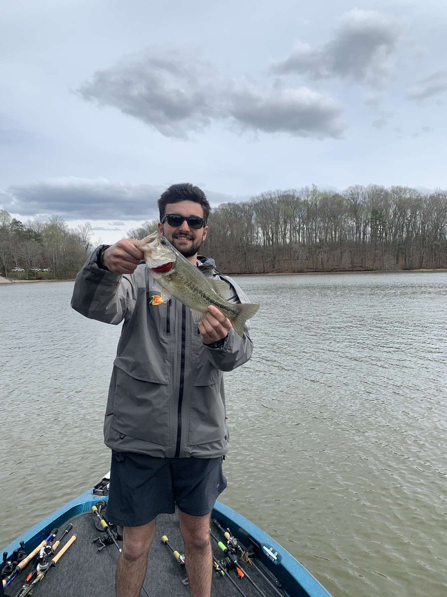 OhioStateBass's tweet photo. Two of our teams traveled down to Tennessee for the @MLFBIG5official College Open on Chickamauga, and unfortunately it was another event marred with boat problems.  The guys are looking to rebound at the @bassmaster event on Lewis Smith Lake, so stay tuned as our season picks up! https://t.co/ryaKjZ19SA