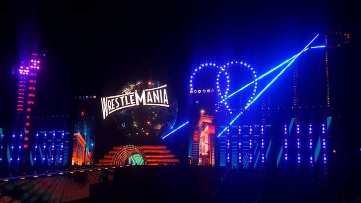 4 years ago today, I attended WrestleMania 33 in Orlando
This was definitely my favorite stage design! #WrestleMania33 
#WrestleMania