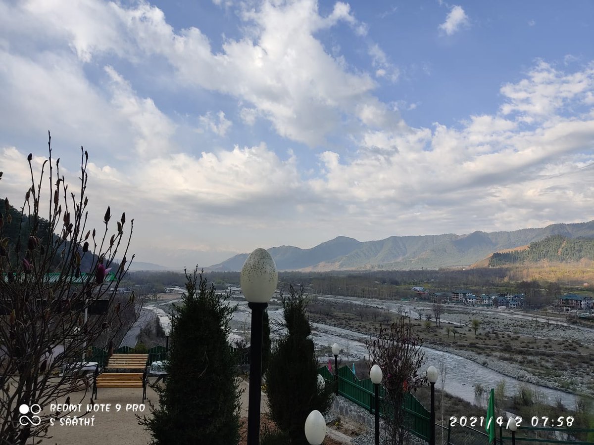 slaharwal's tweet photo. A new morning at Hotel Srichan Resorts, Pahalgam. Booking open visit https://t.co/wLBS6QtlJO https://t.co/8yJKG7ywC2