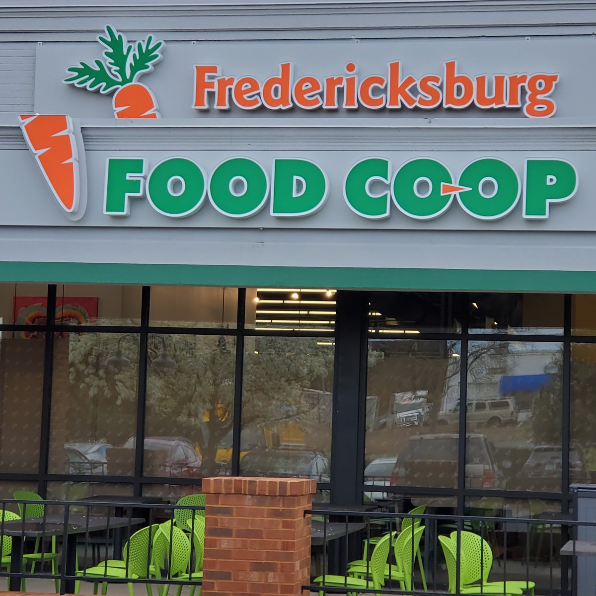 GrapewoodFarm's tweet photo. Huge congratulations to Fredericksburg Food Co-op on their grand opening today.  Community-owned by area residents who value locally produced healthy foods - Awesome!  https://t.co/GxIfQznNJW https://t.co/OU4kOMTACV