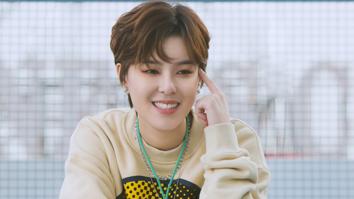 UMusicThai's tweet photo. ใจละลายแล้วจ้า 😍 
พาไปดู Sunnee กับเบื้องหลังการถ่ายทำ MV เพลง " ต๊ะต่อนยอน...𝗛𝘂𝗿𝗿𝘆 𝗨𝗽! - @officially_VYRA  𝗙𝗲𝗮𝘁. 𝗦𝘂𝗻𝗻𝗲𝗲 " ดูแล้วก็คือโดนตกหนักมาก ❤ 
ทุกคนอย่าลืมไปดู MV และฟังเพลงกันเยอะๆ นะจ๊ะ⏩https://t.co/nUxHCzHCXB
.
#MVต๊ะต่อนยอนHurryUp 
#UniversalMusicTH https://t.co/aLBy0qtTxb