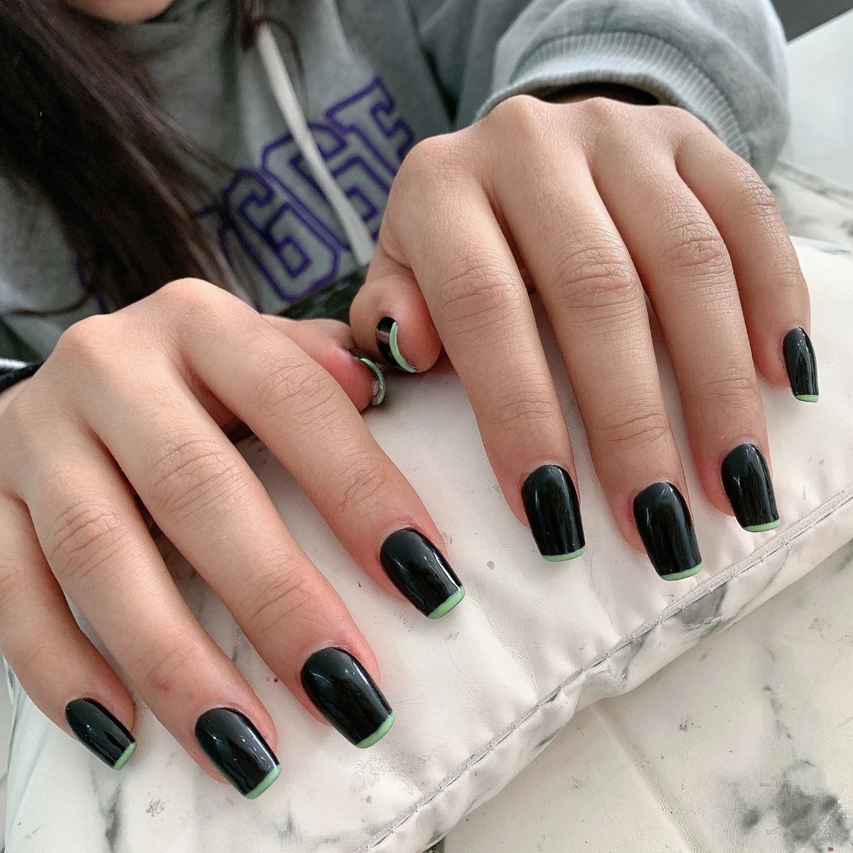 Vicky89163337's tweet photo. #naildesign #nails #nail #nailart #nailsart #nail #nailedit #nailpro #nailshop #nailstyle #nailsaddict #nails2inspire #nailsdid #nailsofinstagram #unhas #unhasdecoradas #unhasdegel #unhasdasemana #euquefiz #linda #unhasartísticas #luxo #delicadeza #chique https://t.co/5tLcTsTRu9