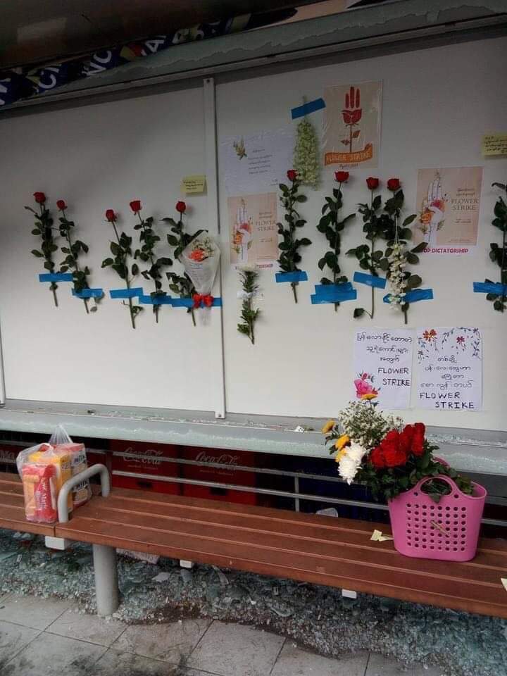 Erk21340766's tweet photo. Nationwide Flower Strikes; Honoring all the 500+ fallen heroes, people place flowers at bus stops, public places, n in pagodas. May their souls rest in peace. Their sacrifice will always be remembered.

NEWS SUPPRESSION 
#Apr2Coup
#WhatsHappeningInMyanmar
#InternetShutdown https://t.co/lx9XpzaAfc