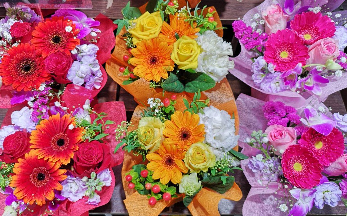 Hanajob Info 花job A Twitter 東和販売株式会社 東京都 池袋駅構内フラワーショップ 花屋さんのアルバイト 社員の求人情報 花job T Co Pc4mzhdqod