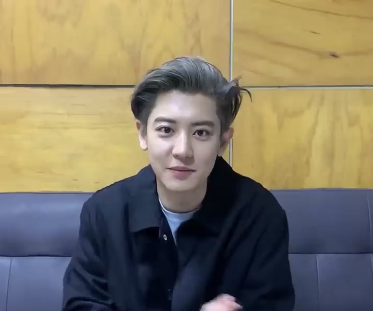 จงอวยชานยอลให้มากกว่าที่พี่เขาอวยตัวเอง tweet media