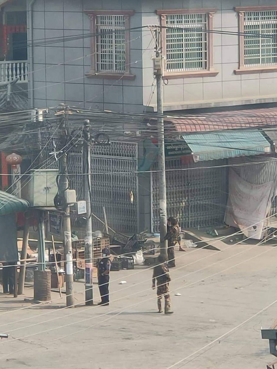 SaveMM99's tweet photo. Military's sponsored Terrorists destroyed main fortress of Protesters in #Muse in this early morning.Junta is Cutting internet and destroying our protest to swallow our voices for Democracy.
NEWS SUPPRESSION
#Apr2Coup
#InternetShutdown
#WhatsHappeningInMyanmar https://t.co/gj9U6zOctp