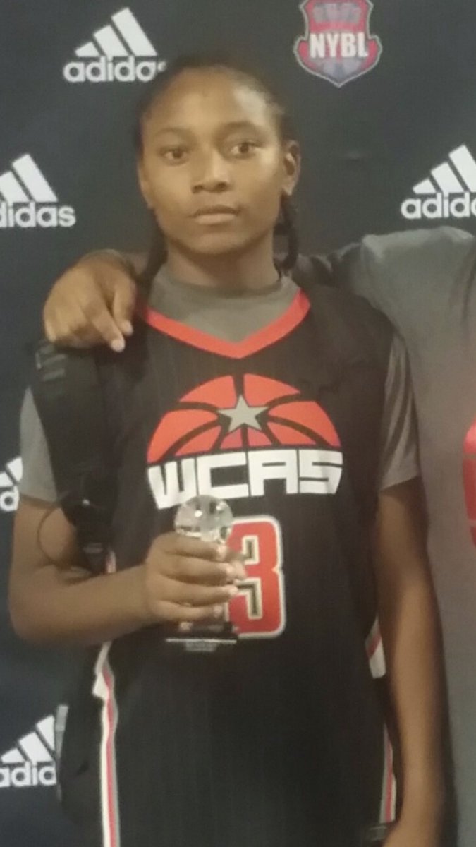 nyblbball's tweet photo. #NYBL Alum Ty Ty Washington doing Ty Ty Washington things at the @GEICO National HS Tournament. @AZCompass_Prep @tytywashington3 #TheProvenPath #Nba #Basketball #GEICONationals https://t.co/bcYAnjzIpI