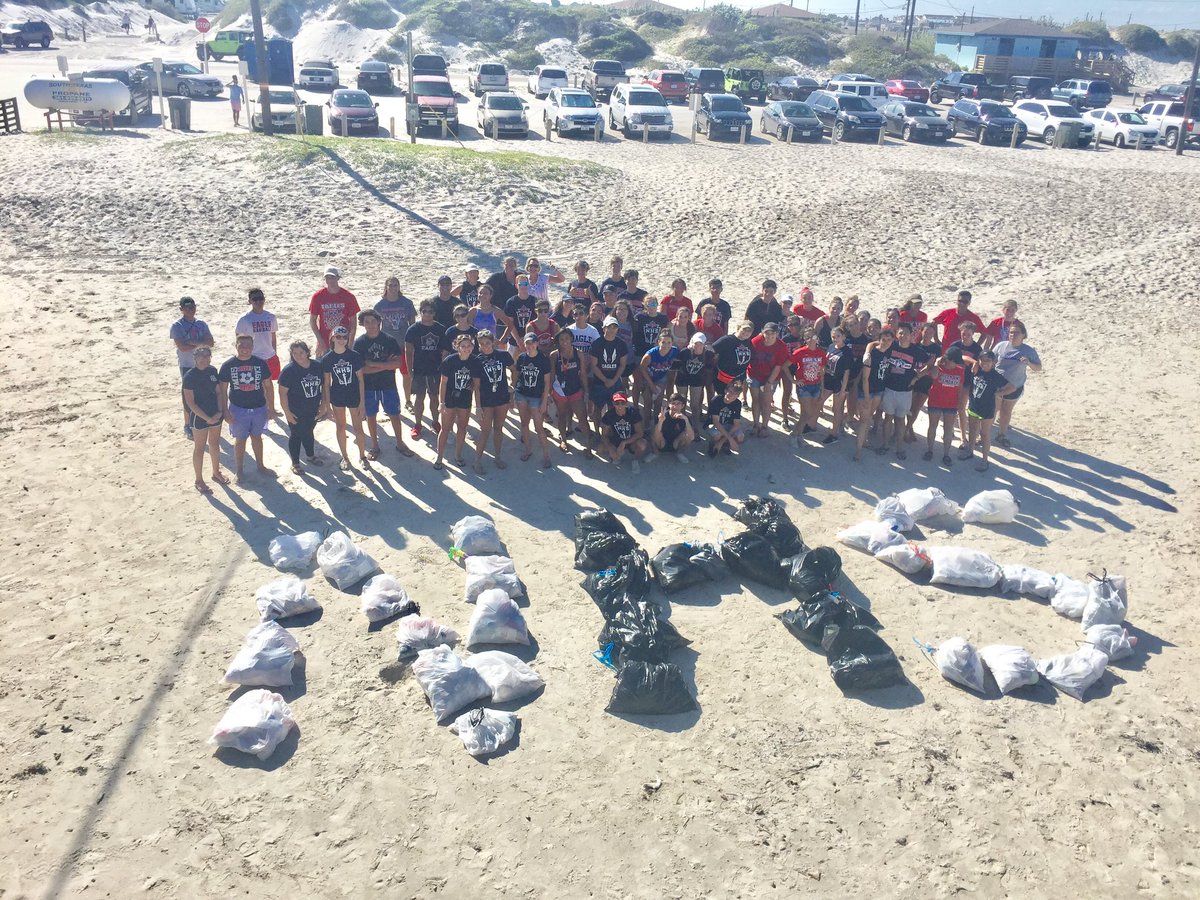 Mamma_Ritchie's tweet photo. Don’t Forget! VMHS NHS Beach Cleanup tomorrow April 2nd at 10 am. Bob Hall Pier Help clean up the 30 tons of trash left on our Coastal Bend beaches every Spring Break #VMHS_NHS  NOTE: Pre-COVID Picture https://t.co/dI0buXl7FN