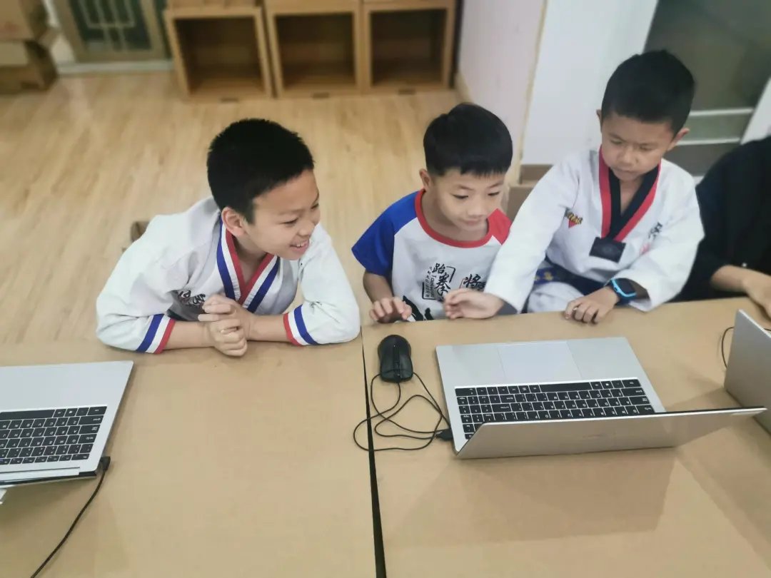 EpcEducation's tweet photo. In 2019, EPC Education expanded to China and incorporated EPC Training China (新创客教育) at Qishi Town(企石镇), Dongguan City(东莞市),  Guangdong Province (广东省). 

In 2021, we are happy to announce that EPC Education welcomes our second branch opening in Qishi Town (企石镇)! https://t.co/MjfocZev5K