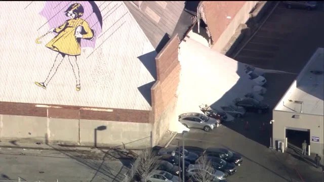 Eric_Erins's tweet image. I’m never going to be over that time the Morton Salt building collapsed only to reveal it literally was a building just filled with salt
