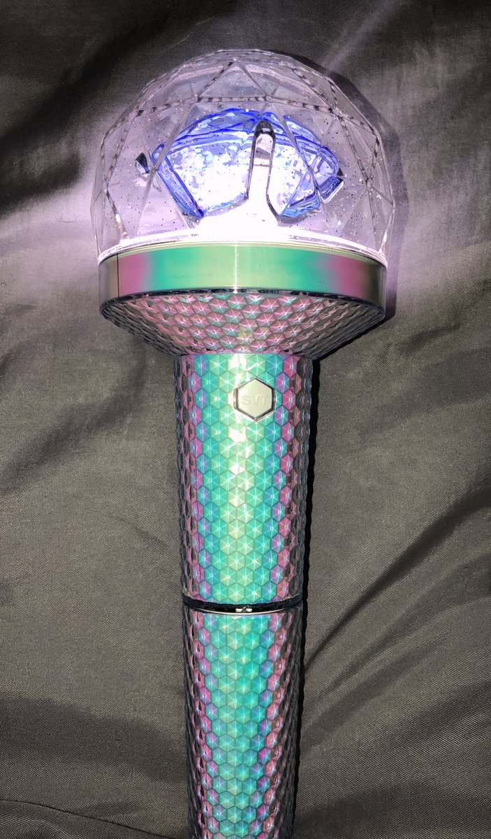 seokjinsflower's tweet photo. iβm kinda late, but just wanted to say thank you to @FySeokminGos!π
My Carat bong arrived safely! Itβs so beautiful!π#FYS_PROOF https://t.co/n6LpJu5pZc