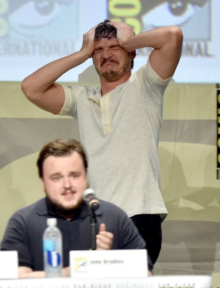 HAPPY BIRTHDAY PEDRO PASCAL !!!!!!! I HOPE YOU HAVE A FANTASTIC DAY !! 