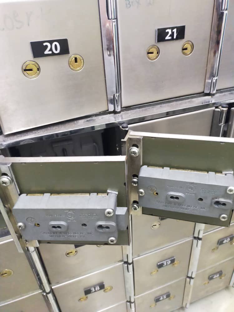 iskndrhadi's tweet photo. Keylock replacement on Safe Deposit Box https://t.co/AlgYYSQZLf
