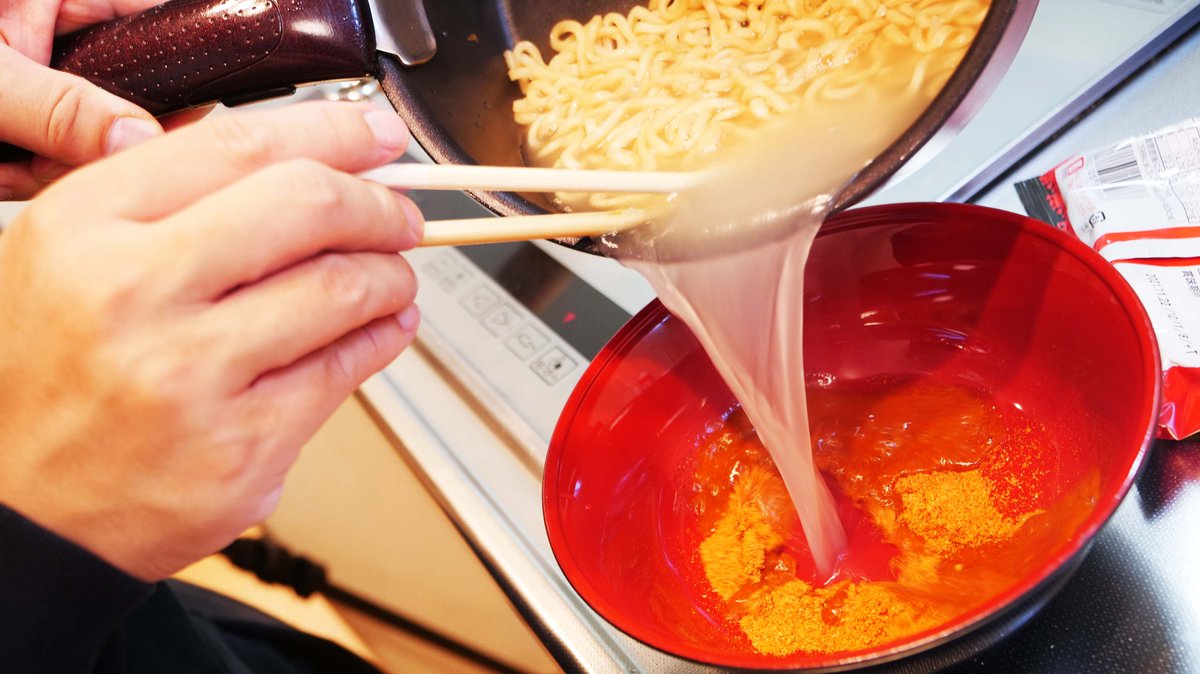 くうしば ラーメンを愛してベンチプレス0キロを目指すおっさん Siba Tan Twitter