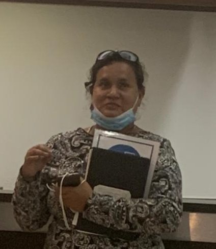judyMEANA's tweet photo. SERVICIO SOCIAL. Ayúdanos a encontrar a los familiares. La señora no recuerda su nombre ni dónde vive. Fue encontrada sola a estas horas en el área de Paitilla. https://t.co/uOzOzzSzhZ