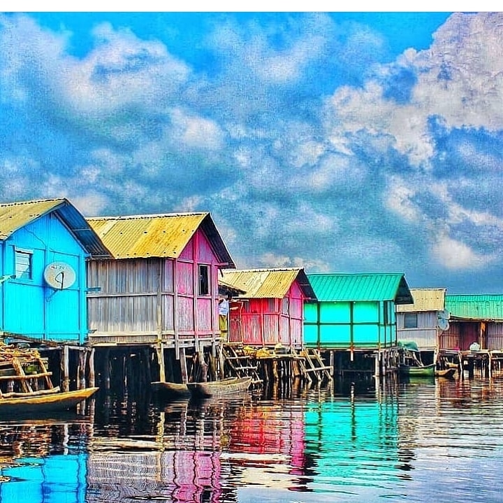 AfoDorcas's tweet photo. This is Nzulezo, a community built on a river (River Amanzule). 
This beautiful scenery is located in Jomoro, the land of my birth. 

Trust me, Nzulezo is a beautiful destination for you and the family in this festive season. 

#LongLiveNzema 
#JomoroWillProsper 
#JomoroAnyelazo https://t.co/hzSQLdb2sc