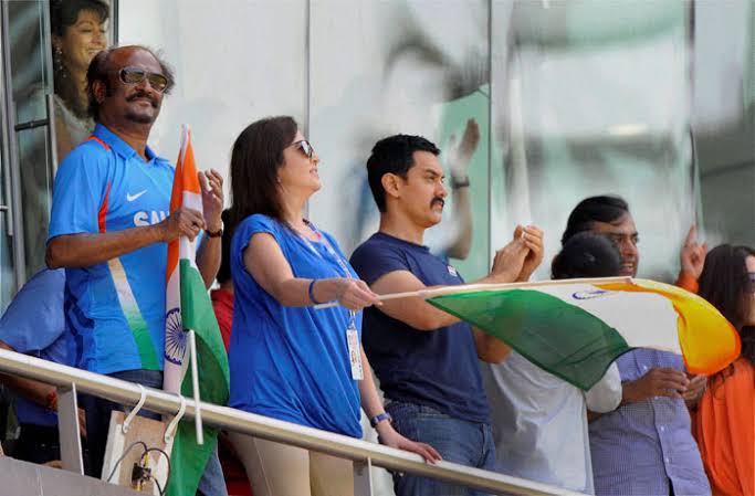 RBSIRAJINI's tweet photo. April 2!  10 years back. Unforgettable moment. India won world cup! Thalaivar #Superstar @rajinikanth watched the final. #RBSI #RepeatRewind https://t.co/KCpqXE1jpc