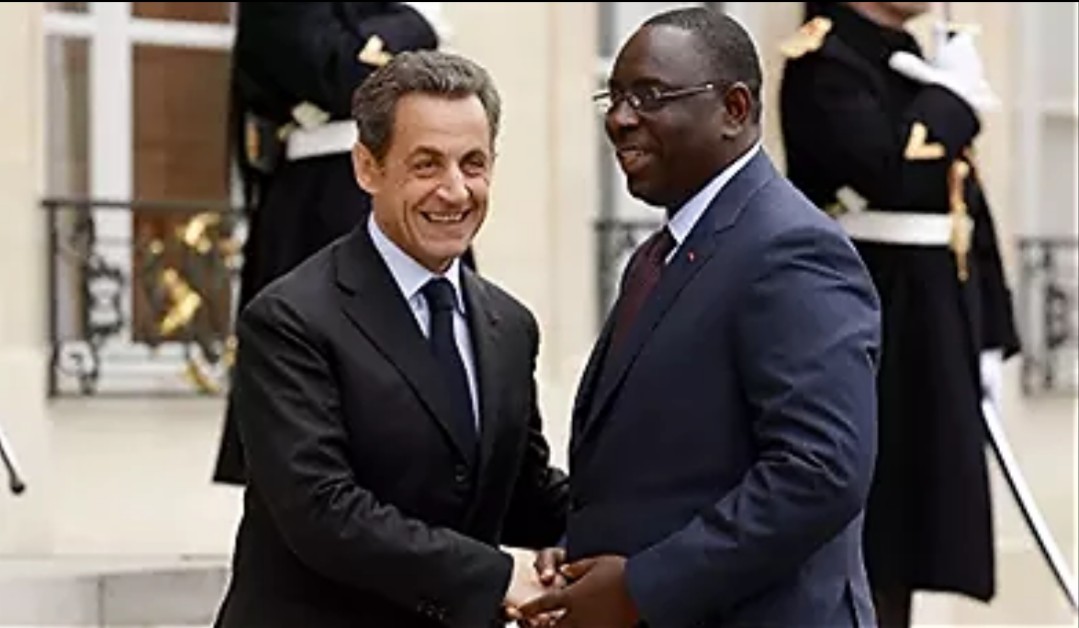 chachasarr's tweet photo. RT @mamadouhabibba: @SenegalfirstSN @TagueDame @FarafinaW @madicke4nd @emediasn @cheiixou @boullygalissa @YoungSenegalese @CitizenDIOP @CotedivoireActu Jàngat ci li ko dab, dab Afrig ba tollu diggante bi ñu nekk.
Jar na bàyyi xel Profesëer @DiagneCheikhO… https://t.co/9YYiuEJ3Pv