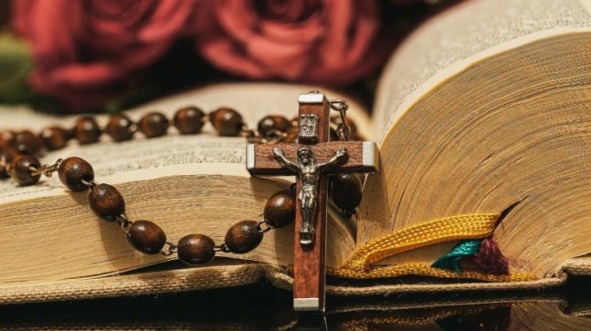 CoreIweb's tweet photo. May the darkest night end and may the sun shine on all of us today. Wishing everyone a happy and blessed GOOD FRIDAY.
#GoodFriday #easter #happyeaster #websitedesign #digitalmarketing #seo #brand #webdevelopment #design #logo #branding #webdesign #marketing2021 #coreiweb https://t.co/In3J055hKZ