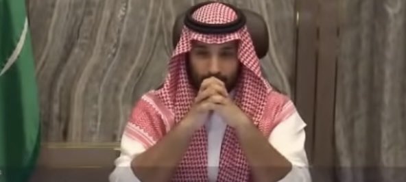 #السعودية_العظمى #السعودية_الخضراء 

 (( محمد بن سلمان يشمر عن ساعده ))

شُدّوا المَآزِرَ حَتّى يُسْتَدَفّ بكم
وشَمّرُوا إنها أيّامُ تَشمارِ

••••••••••••••••••••••••••

وشَمرْ فقَدْ أَبدَى لكَ ( الجِدُّ )وَجْهَهُ
وليسَ يَنالُ الفوزَ إِلاَّ المُشَمرُ
