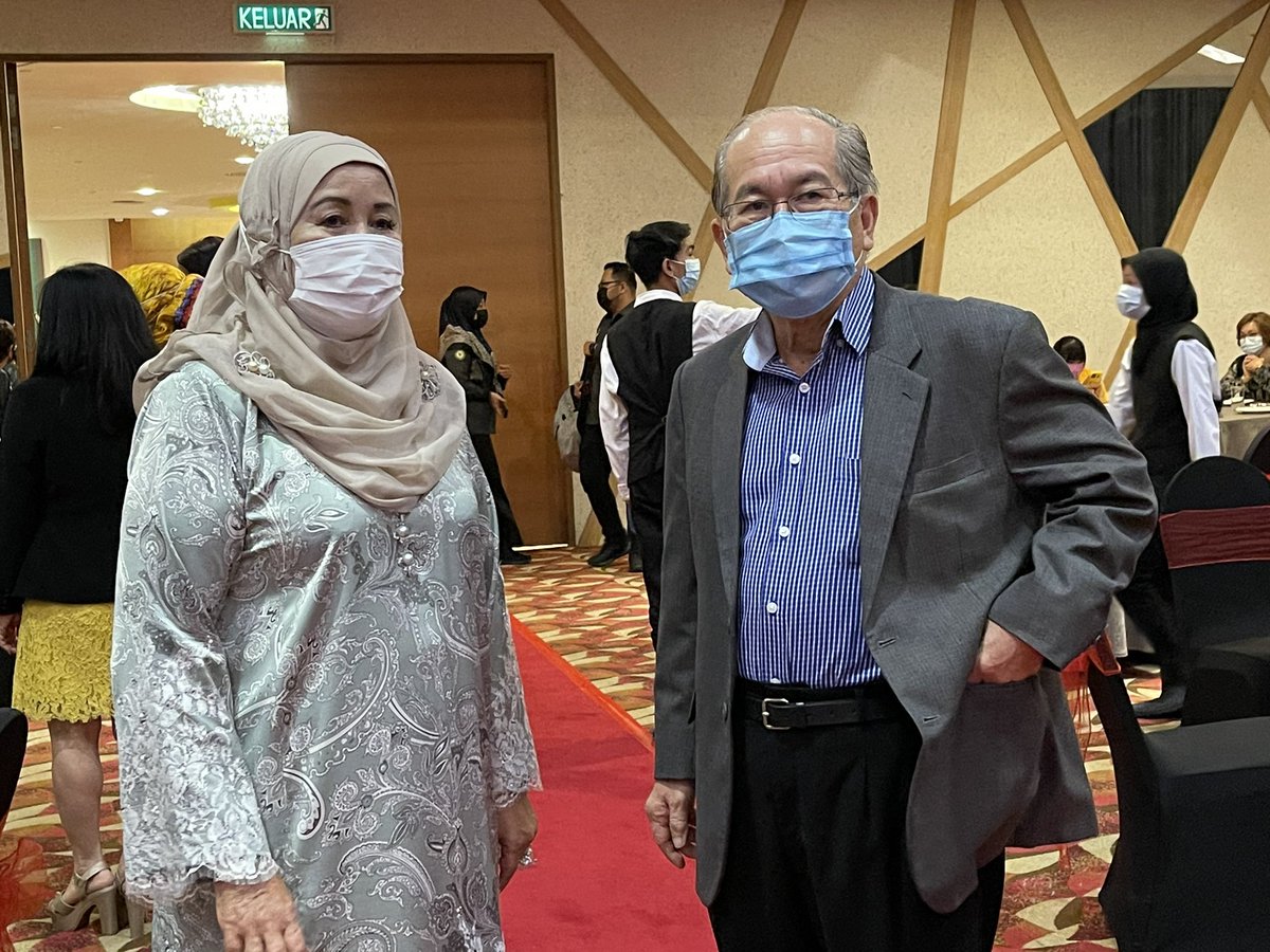 MisiahTaib's tweet photo. Pemimpin-pemimpin Gabungan Parti Sarawak (GPS) di majlis Perjumpaan Pemimpin Bersama Masyarakat yang akan dihadiri YAB PM @MuhyiddinYassin sebentar lagi https://t.co/cNULDVJwGr
