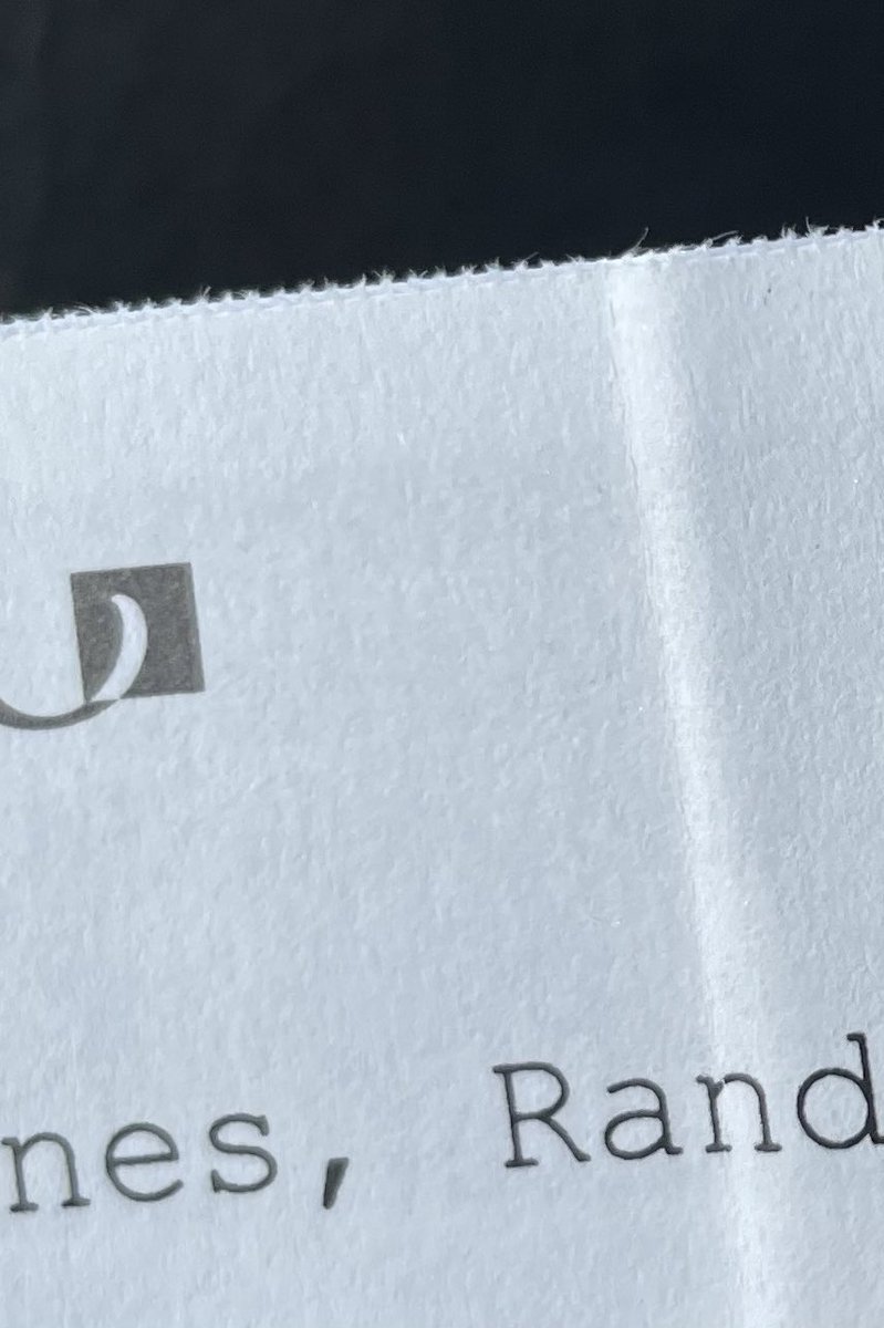 RandiLYMJ's tweet photo. After 5 years Iโve finally officially changed back to my maiden name. Feeling good #LikeIShould #AllSmiles https://t.co/MR3D6LhPCZ