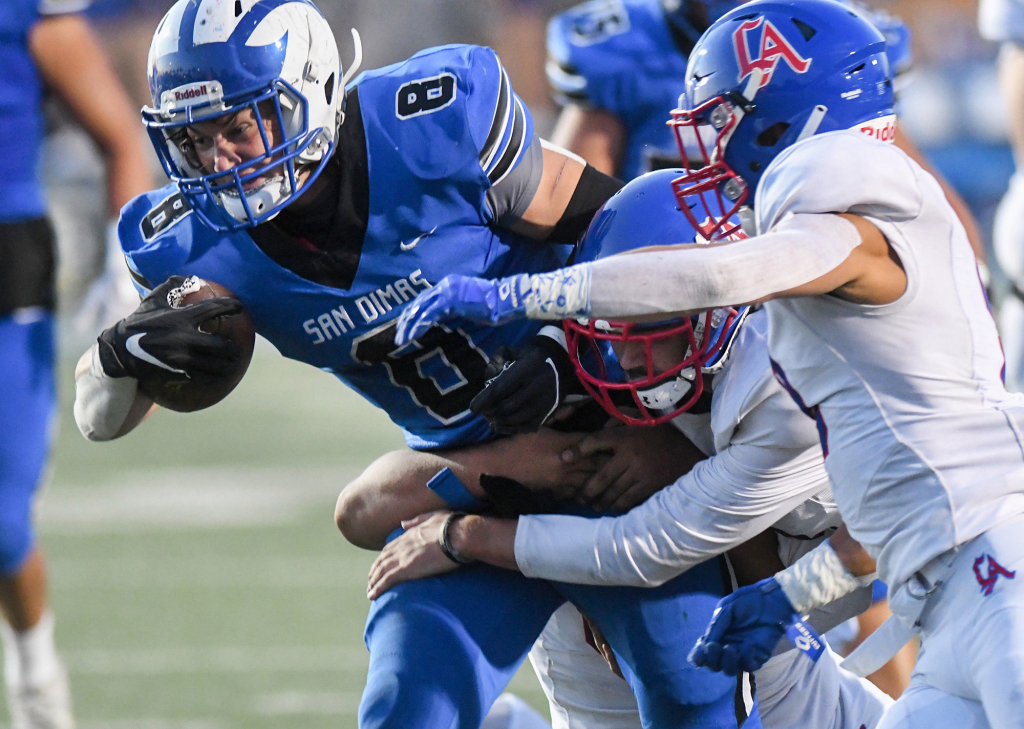 SGVNSCORES's tweet photo. Highlights and postgame reaction after San Dimas beats Los Altos for third straight win https://t.co/Tzc1Q1Dhfl https://t.co/9w5CA7encs